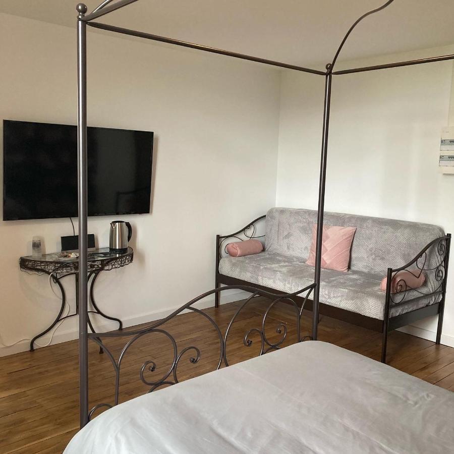 Chateau De La Bouchatte Chambre Les Roses Chazemais Zewnętrze zdjęcie