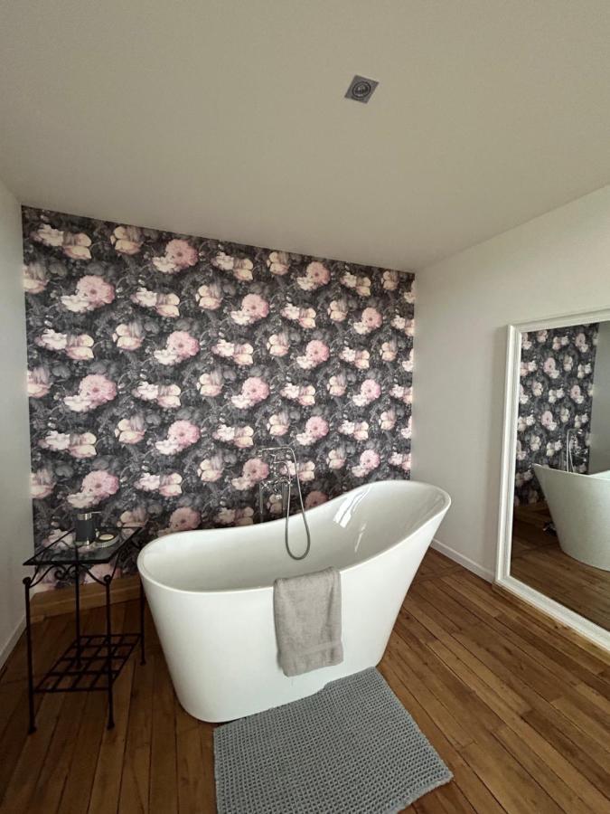 Chateau De La Bouchatte Chambre Les Roses Chazemais Zewnętrze zdjęcie